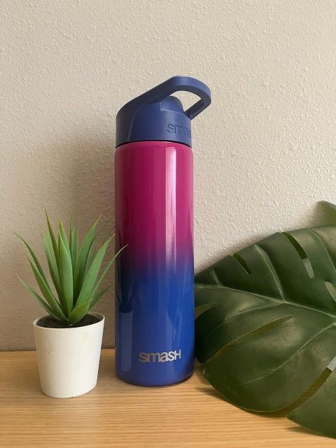 🌈 Smash Ombre Water Bottle – Pink to Blue Gradient | BPA-Free | 24oz