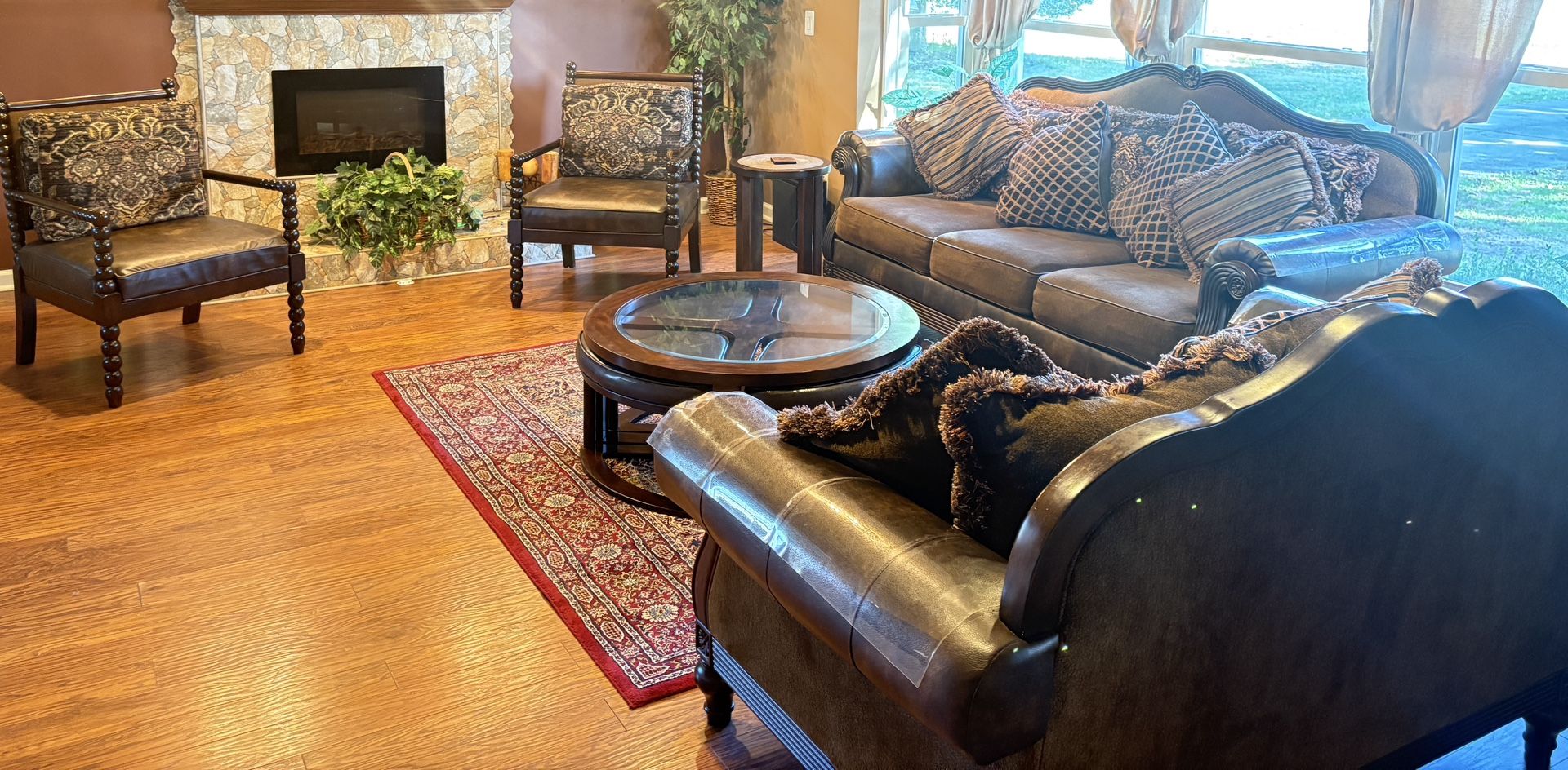 Living Room Set For Sale $1100