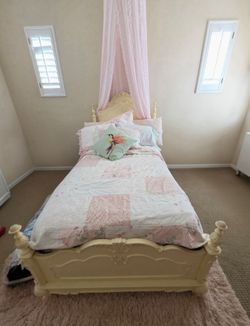 Princess Twin Bedroom Set - Bed Frame + Mattress/Box + Canopy + Floral Chest