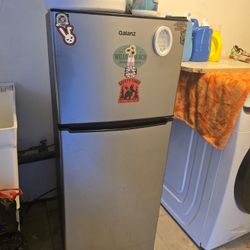 Mini Fridge And Freezer
