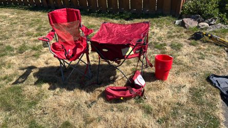 Camp chair and table