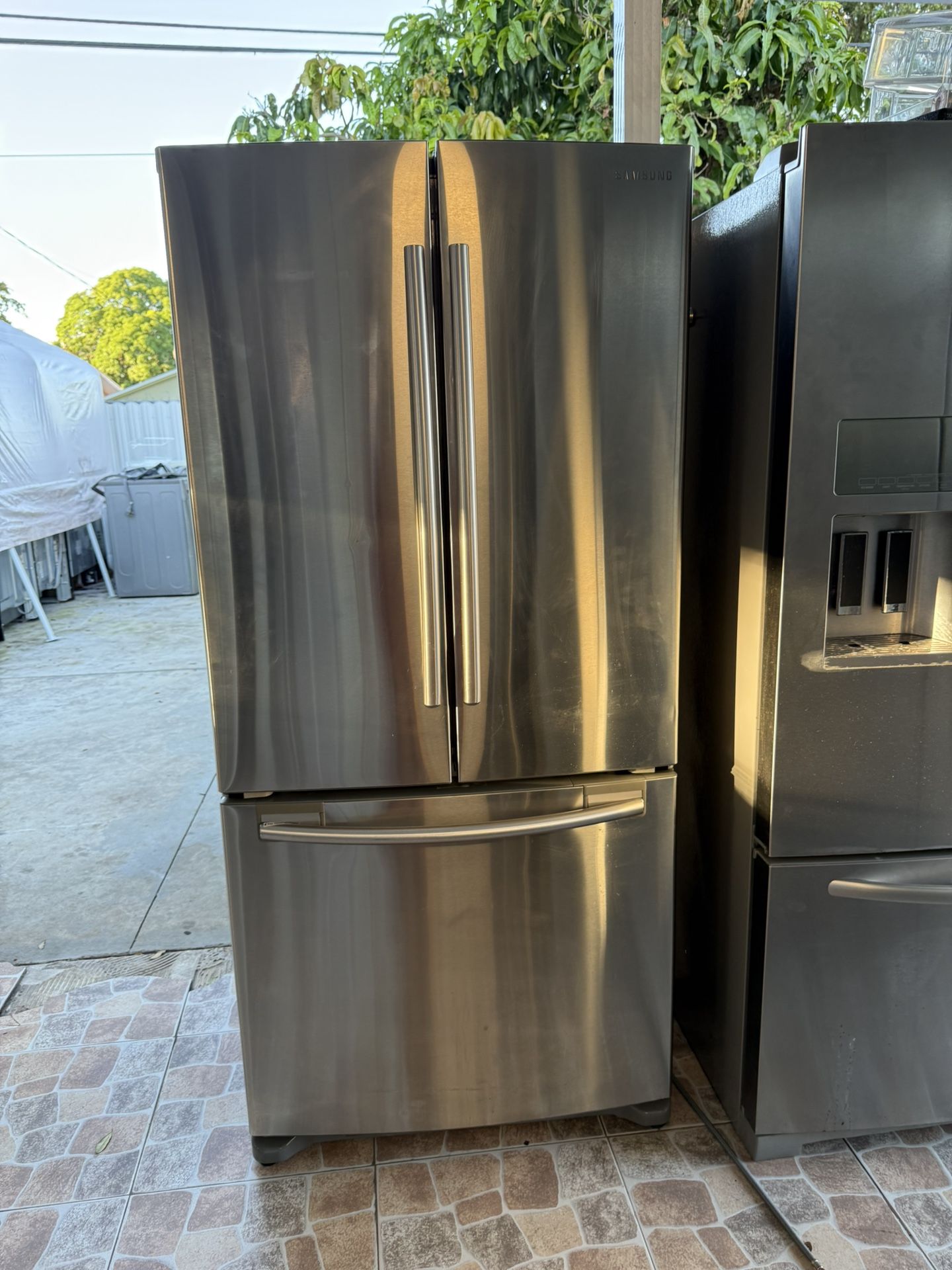 Samsung Refrigerator 32 1/8”W