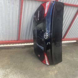 2014-2019 Toyota Corolla Trunk Lift Gate 