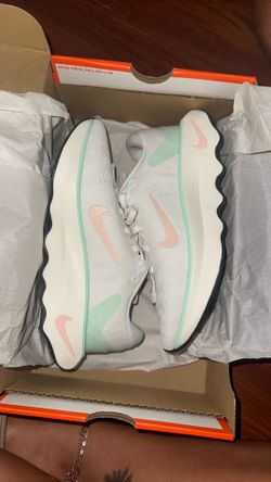 Nike Motiva brand new