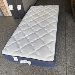 Twin Mattress 