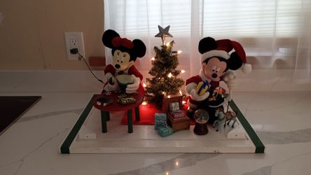 Mickey & Minnie Collection Christmas !!!!! $500 