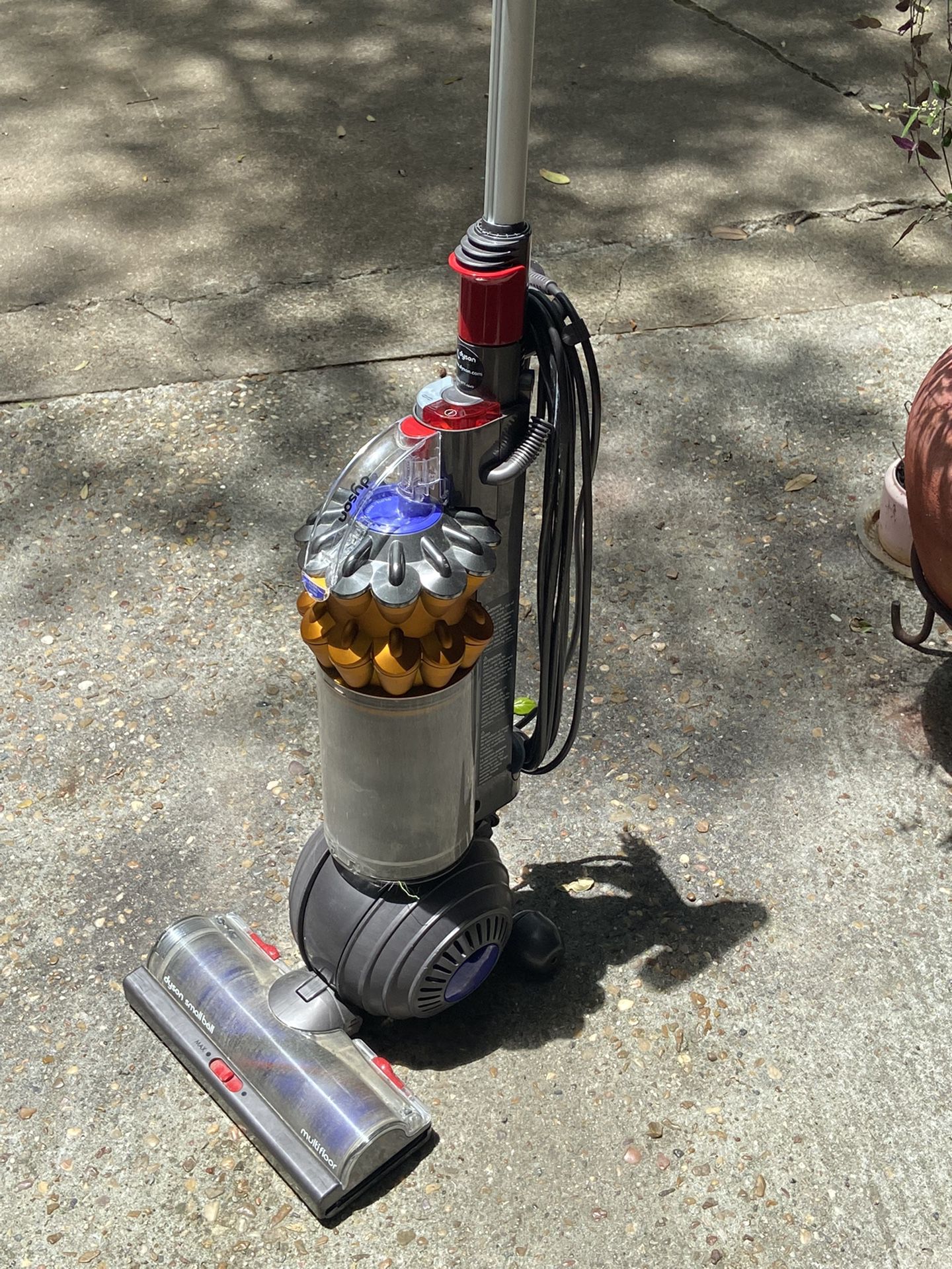Dyson Vacuum Used Working 