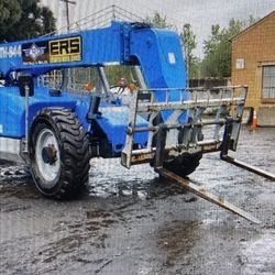 8000 Forklift