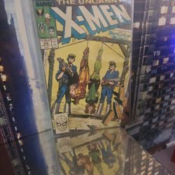X MEN COMIC BOOK