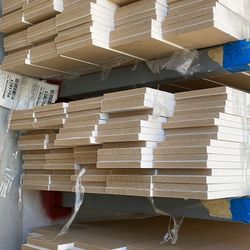 4-1/2β Baseboards Flat Design