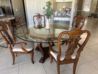 Round Glass Top Dining Table with 4 Chairs
