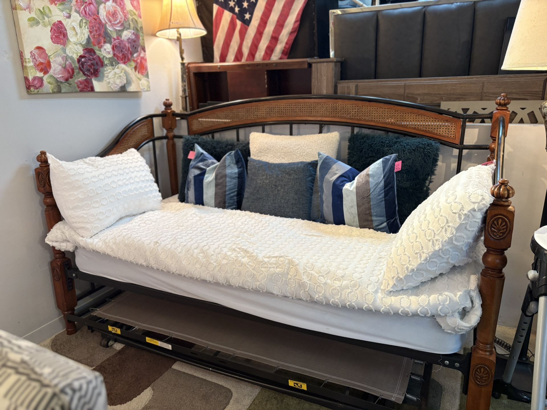 Daybed with Trundle $199.99