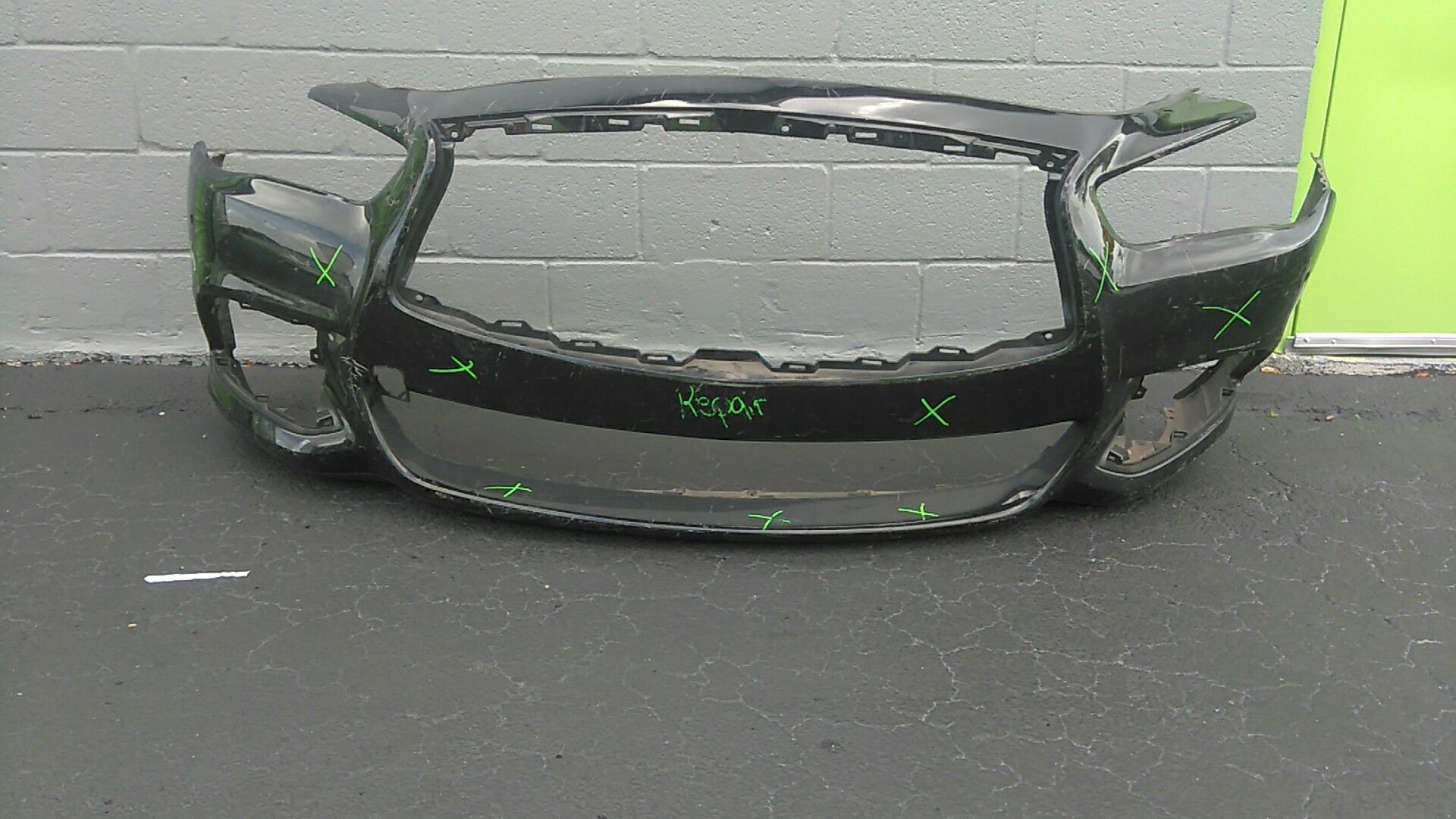 2016 -2019 Infiniti QX60 front bumper cover OEM