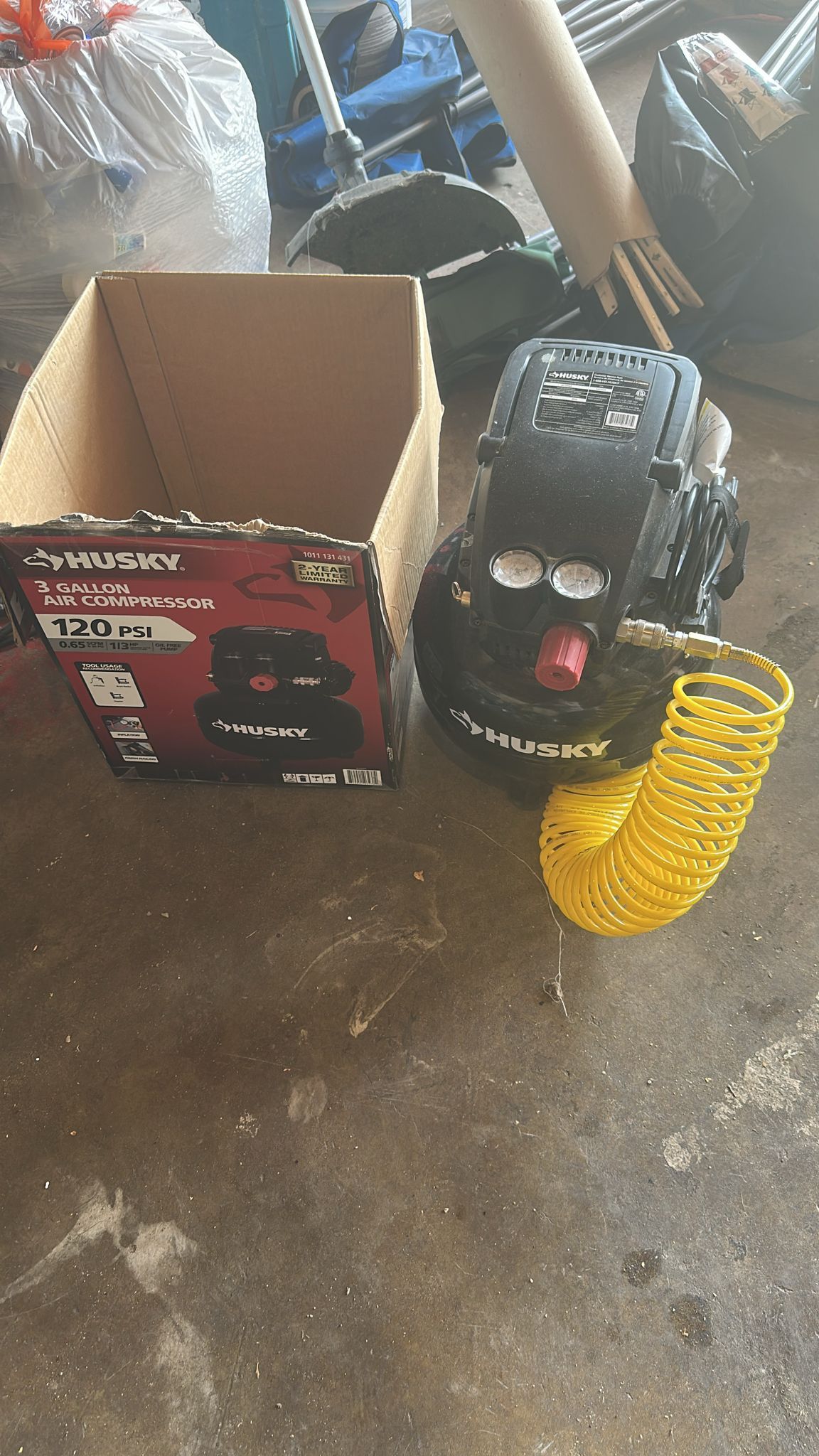 husky compressor 3Gal.