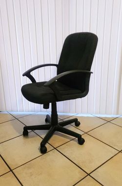 🎀 Black Fabric Swivel Mid-Back Executive Chair with Nylon Arms