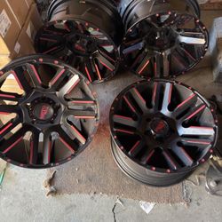 20” Moto Metal wheels 5x10
