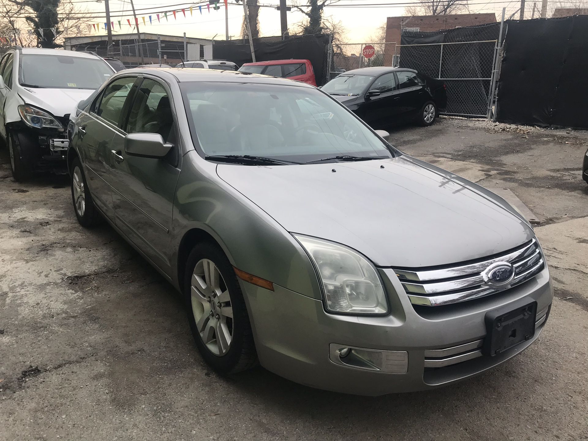 2009 Ford FUSION, RUNS EXCELLENT, CLEAN