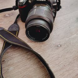 Nikon D3000