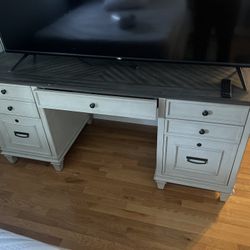 Computer Desk