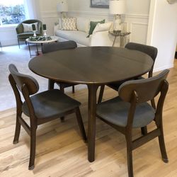 Kitchen Dining W 4 Chairs- 1 Year Old - Slightly Used