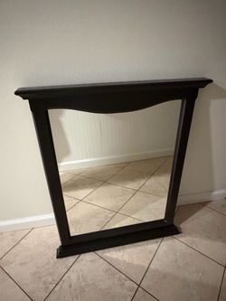 Wall mirror