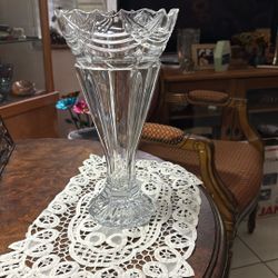 Vintage  Shannon, Crystal Ireland Flower Flair, Vase, Swag Fluted Pattern 12 Inches High