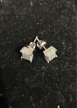 GRA Moissanite Square Pavé Stud Earrings