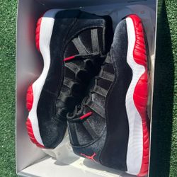 Jordan 11 Size 9 women 