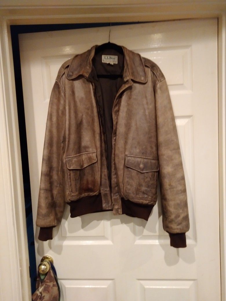 L L BEAN. FLYING. TIGERS. BOMBER JACKET. SIZE. 44 IN PERFECT CONDITION. 80 BUCKS