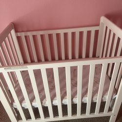 Mini Crib 