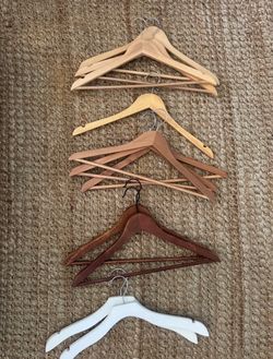 Wood hangers bundle of 11