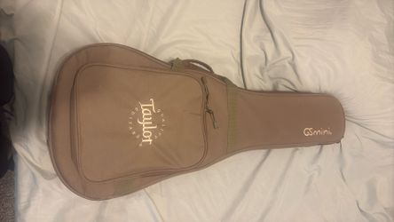 Taylor GS Guitar min