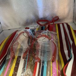 Avon Tote And Flip Flops