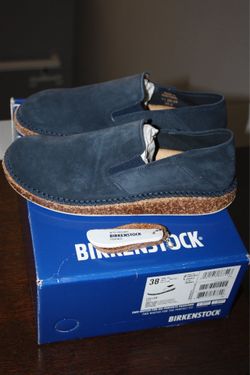 Birkenstock Callen size 38 US 7-7.5 new in box Navy suede