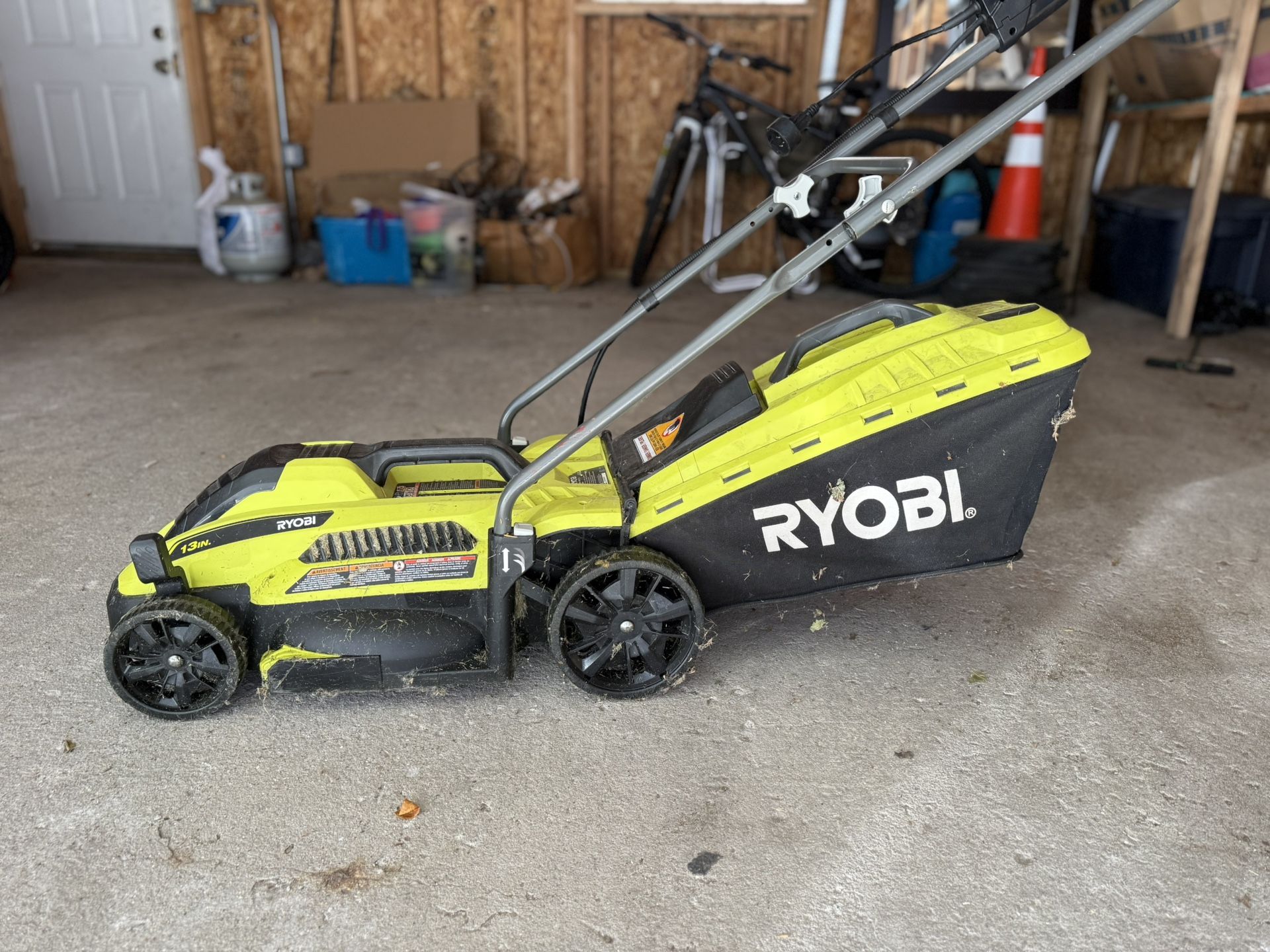 RYOBI 13” Electric Mower 