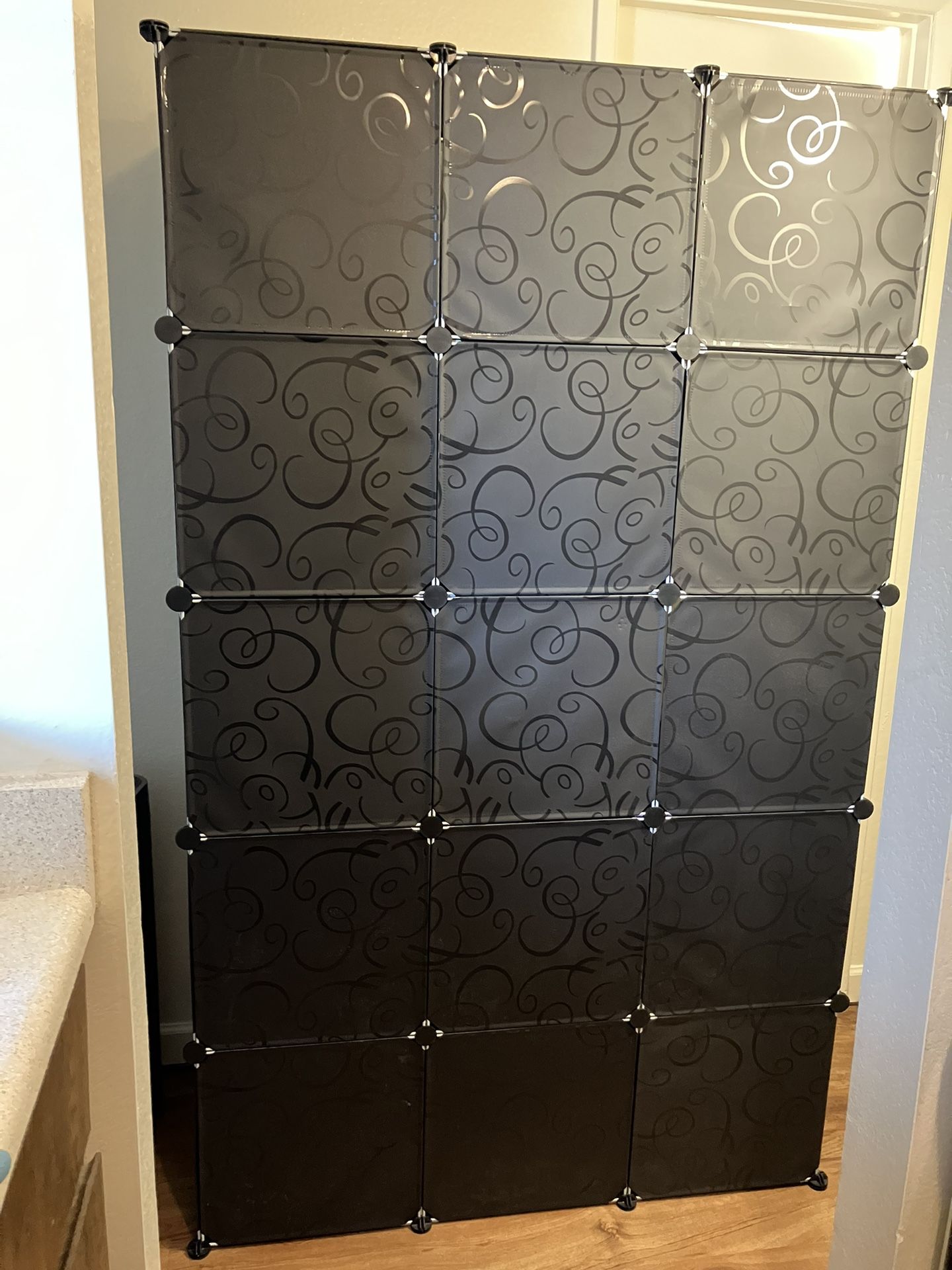 Plastic Closet Storage Shelves with Doors