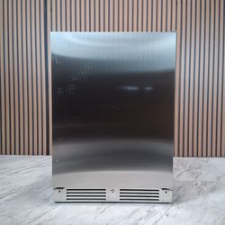 Zephyr 24" Outdoor Single Zone Beverage Cooler with 5.6 Cu. Ft. Capacity - Stainless Steel (PRB24C01ASOD-D-6JYW)