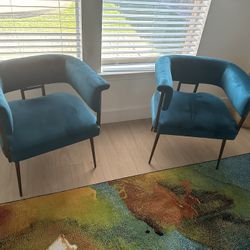 Brand New teal Accent chairs And Ottoman 
