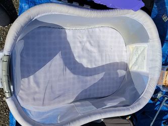 Halo Swivel Sleeper Bassinet