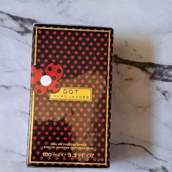 NEW & SEALED " AUTHENTIC MARC JACOBS DOT WOMAN'S LARGE PARFUM SPRAY 45$