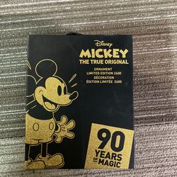 MICKEY MOUSE LIMITED EDITION 2600