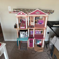 Barbie Dream House