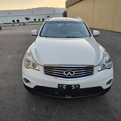 2011 Infiniti EX35 Journey – $9,999