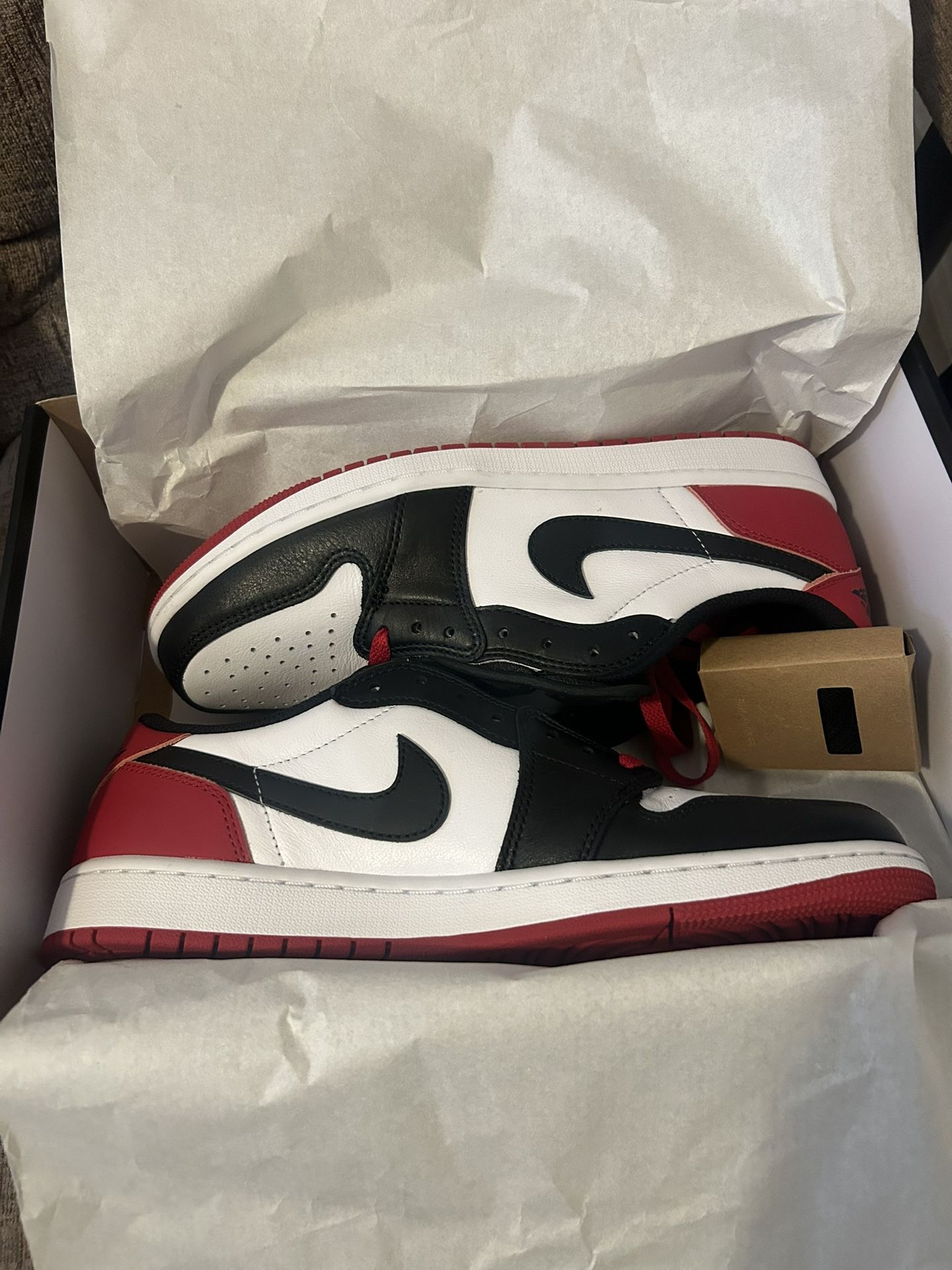 Jordan 1 Retro Low Black Toe