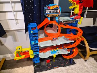 Hot Wheels Ultimate Garage Playset