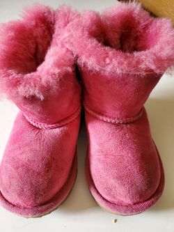 UGG pink lil girls sz 5 used