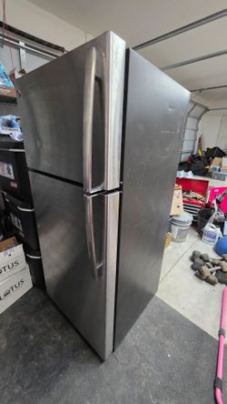 Stainless Steel Top-Freezer Refrigerator