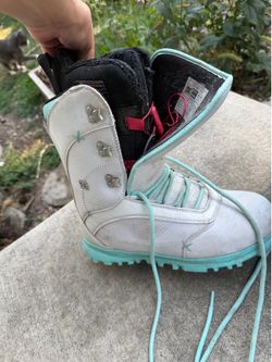 Woman’s snowboarding boots