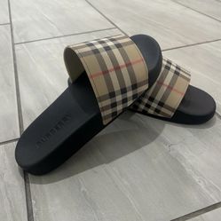 Burberry Slides Size 43 US 10