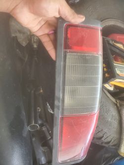 2 Headlights For A Frontier Truck